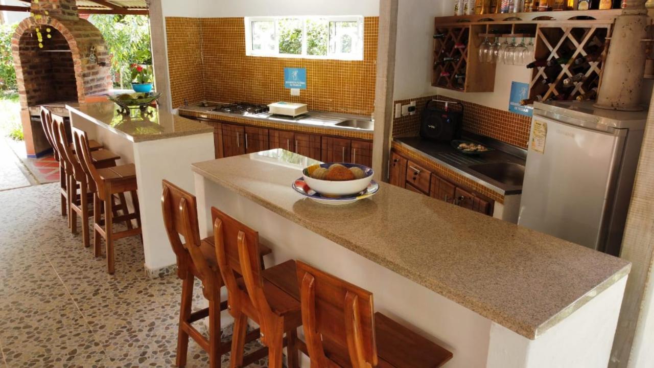 Hostal Bralgijon Капургана Экстерьер фото